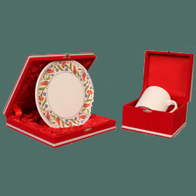Seramik Kırmızı osmanlı tabak + Porselen Beyaz Kupa + özel kadife kutu + tasarım + baskı