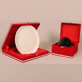 Seramik Sihirli Kupa + Seramik beyaz tabak + özel kadife kutu + tasarım + baskı